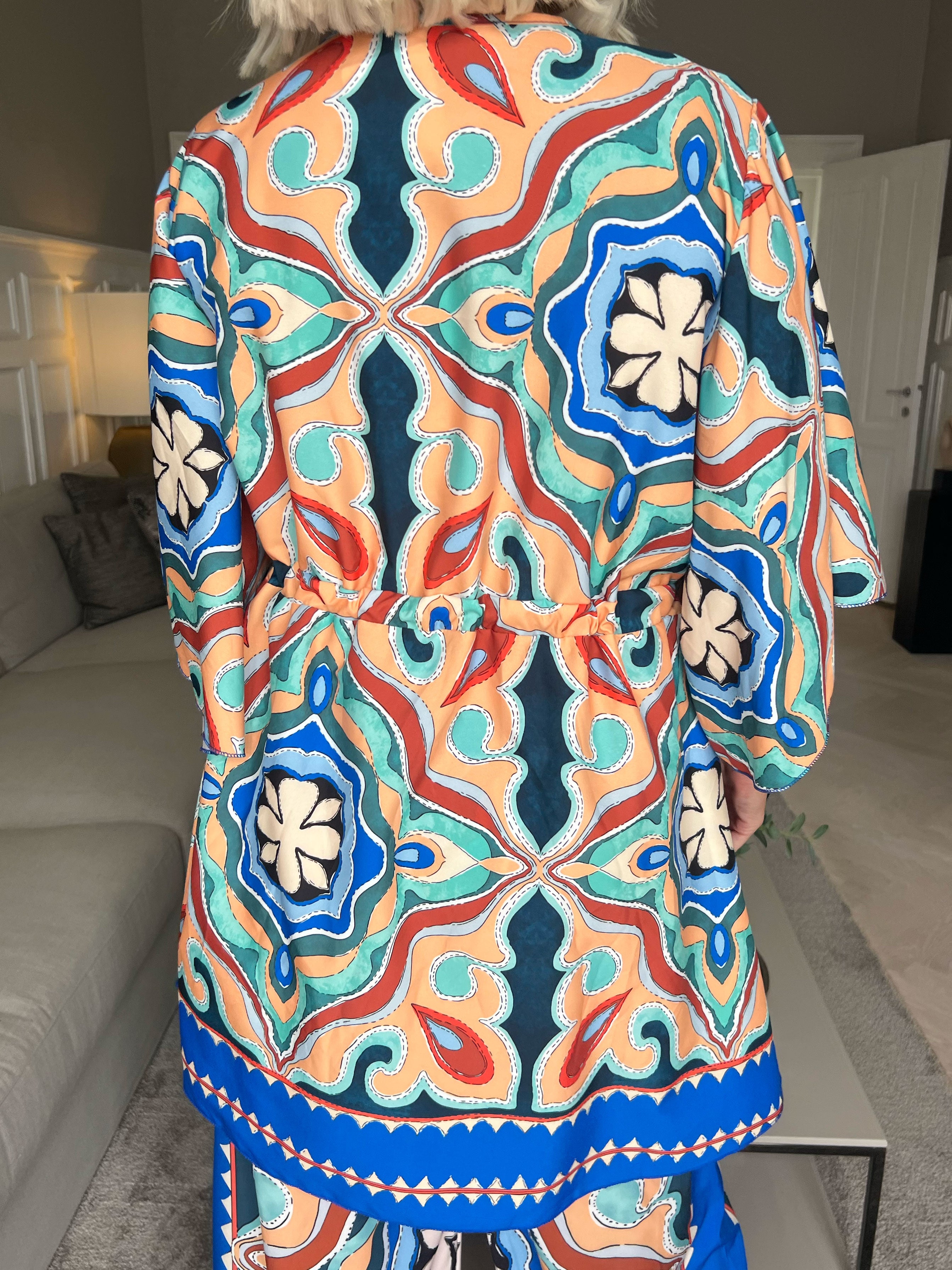 Yeva Tunika - Lang mønstret tunika med bindebånd